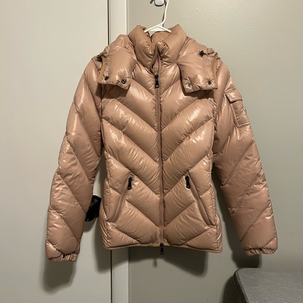 Moncler puffer authentic size xs
